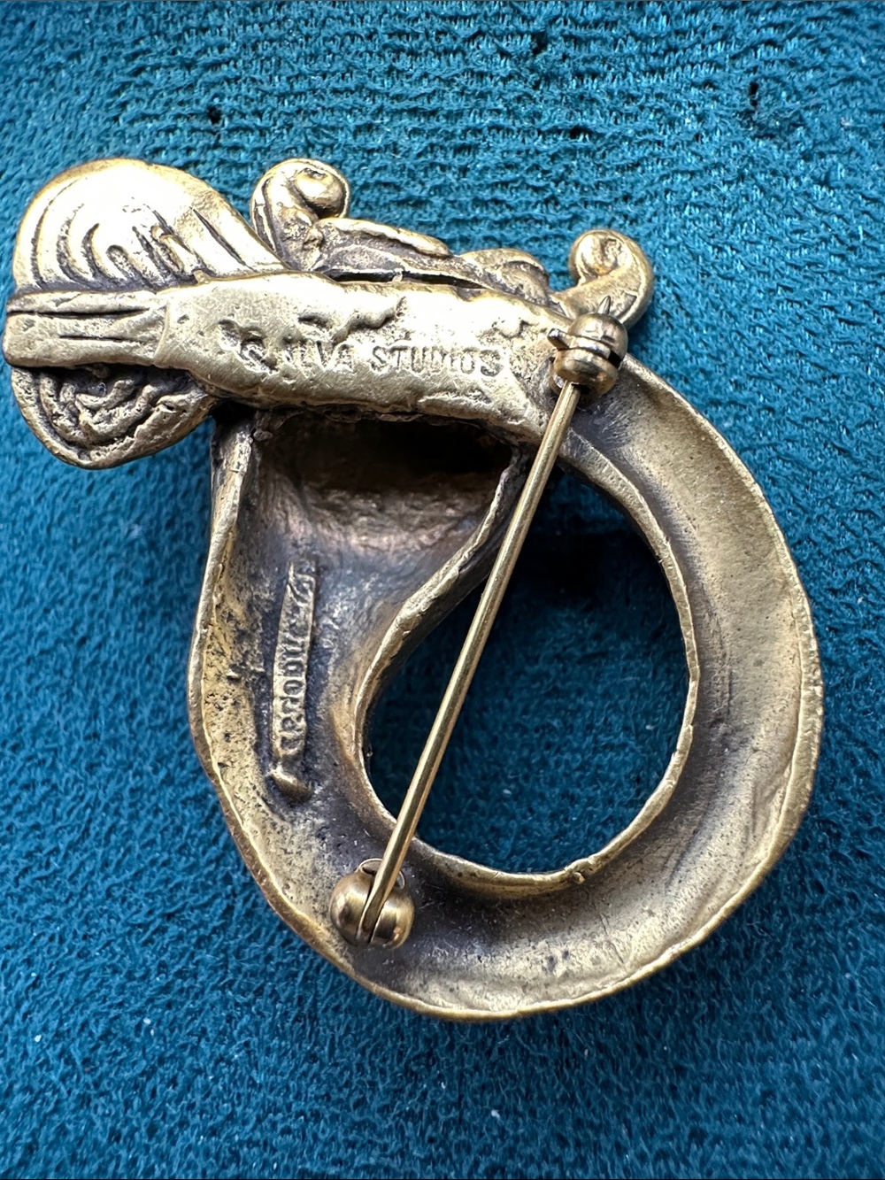 Alva Museum Catfish Brooch - Picture 4 of 12